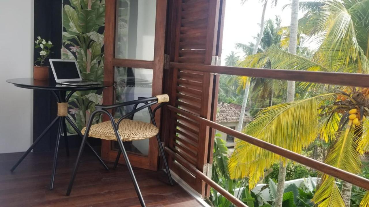 Colive Ahangama Habitación foto