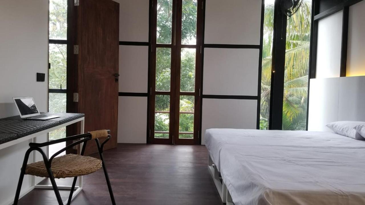 Colive Ahangama Habitación foto